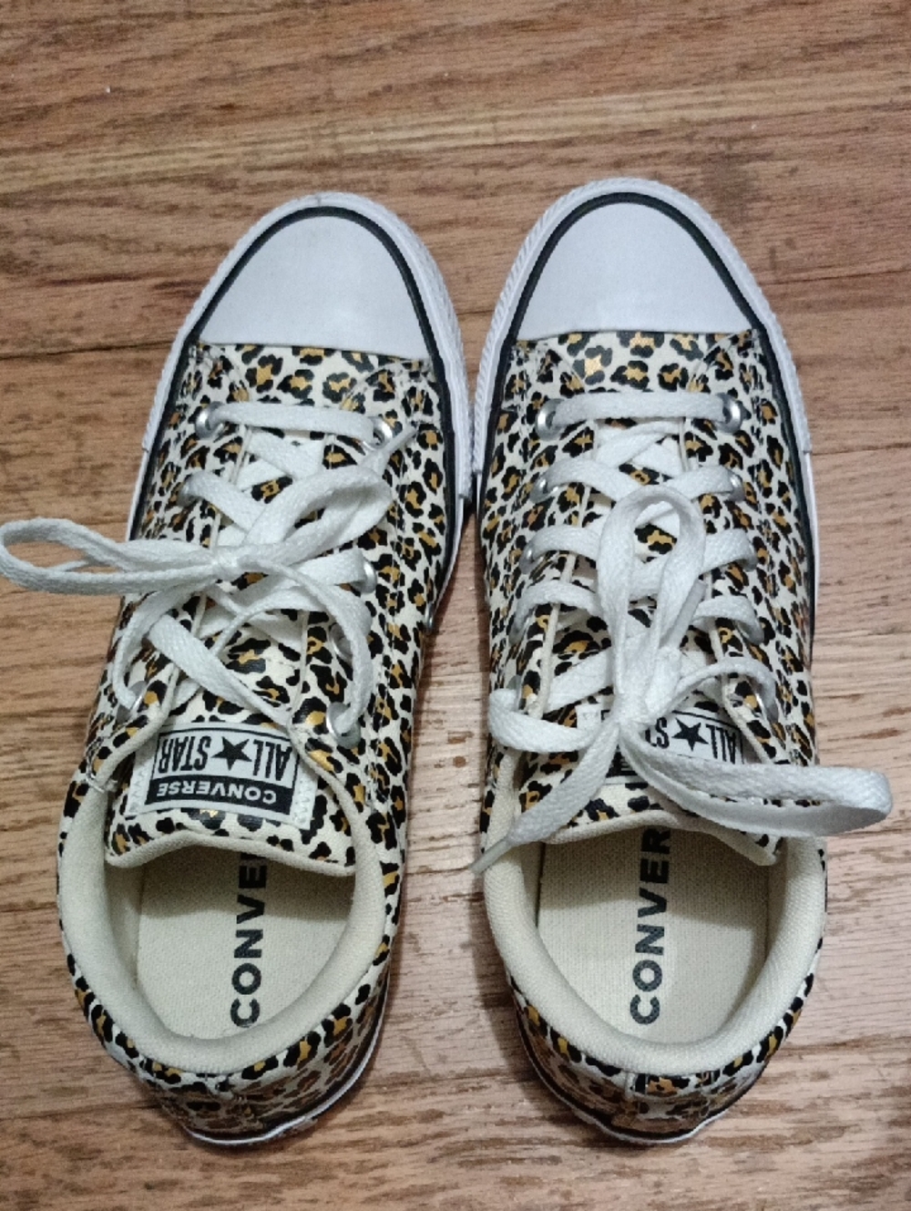 Converse Women's Leopard Print Low Top Sneakers in White and Tan